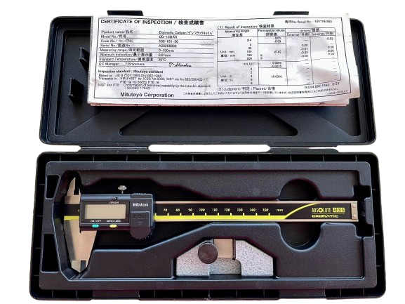 The complete Mitutoyo digital vernier caliper set, including the tool, battery, and protective case