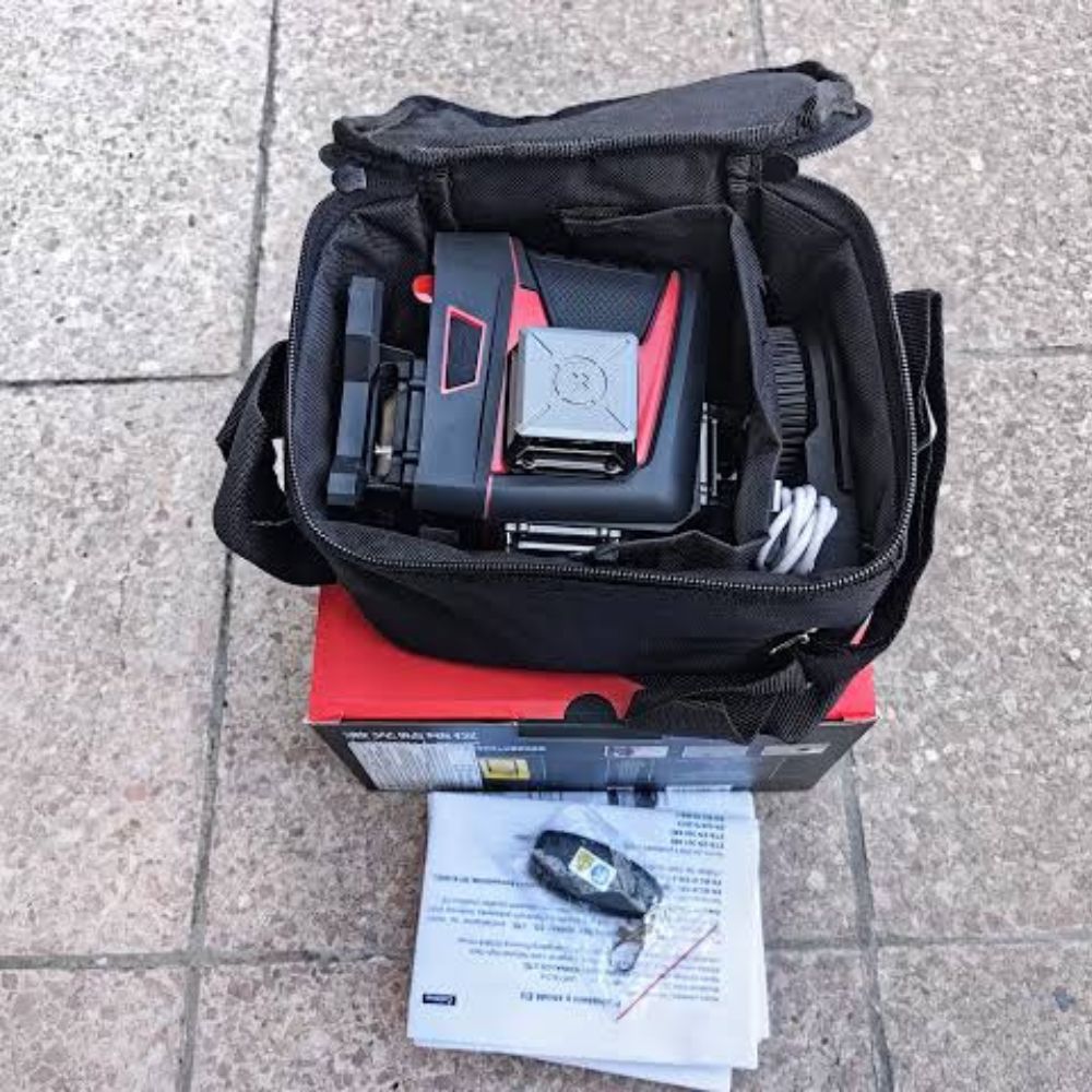 UNI-T LM576LD-e 16-Line 3D Laser Level full set neatly packed inside the carrying pouch