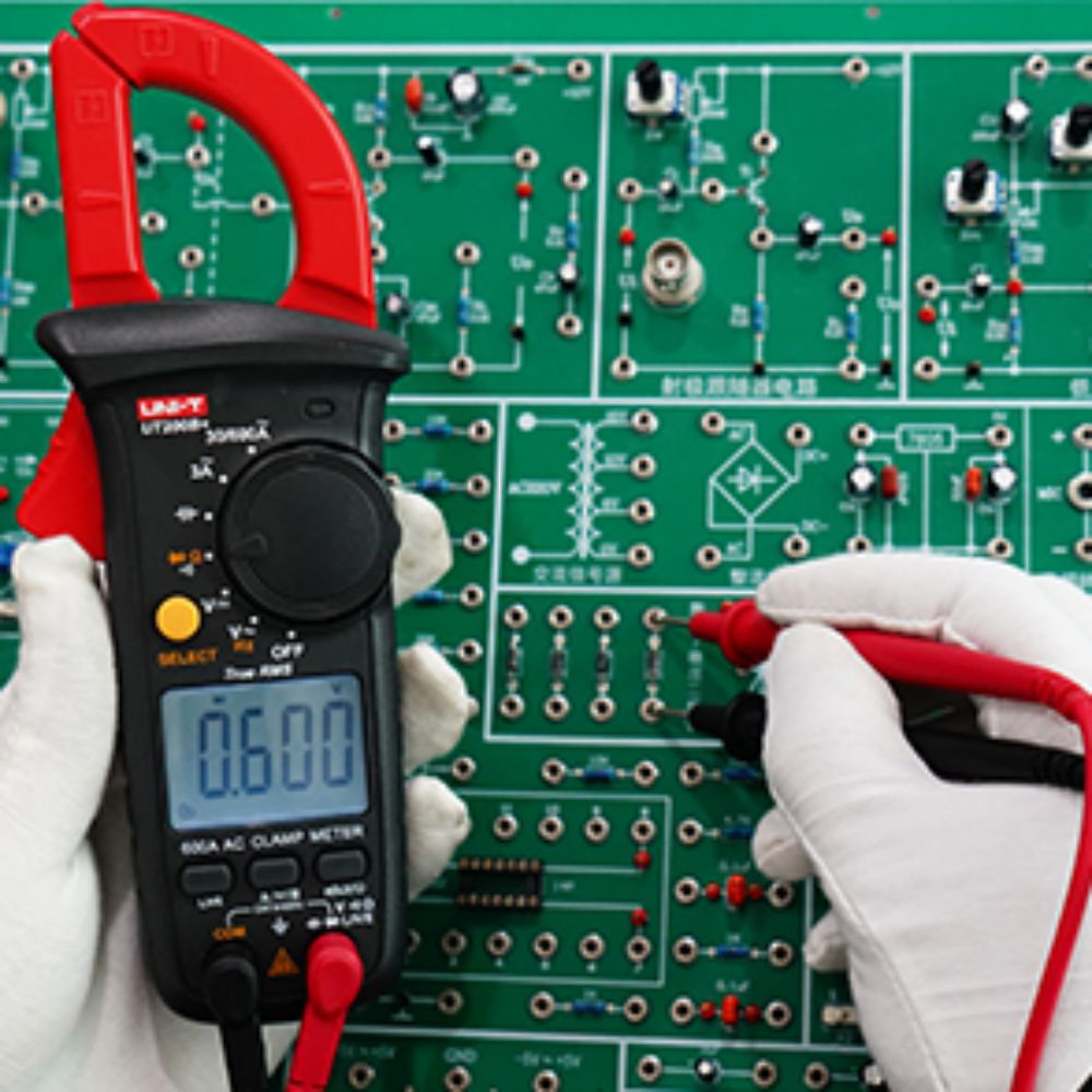 UNI-T UT200B+ True RMS Multimeter testing PCB voltage 0.6V DC - electronics repair tool, circuit board diagnostics, component testing, low voltage measurement for repair shops & technicians