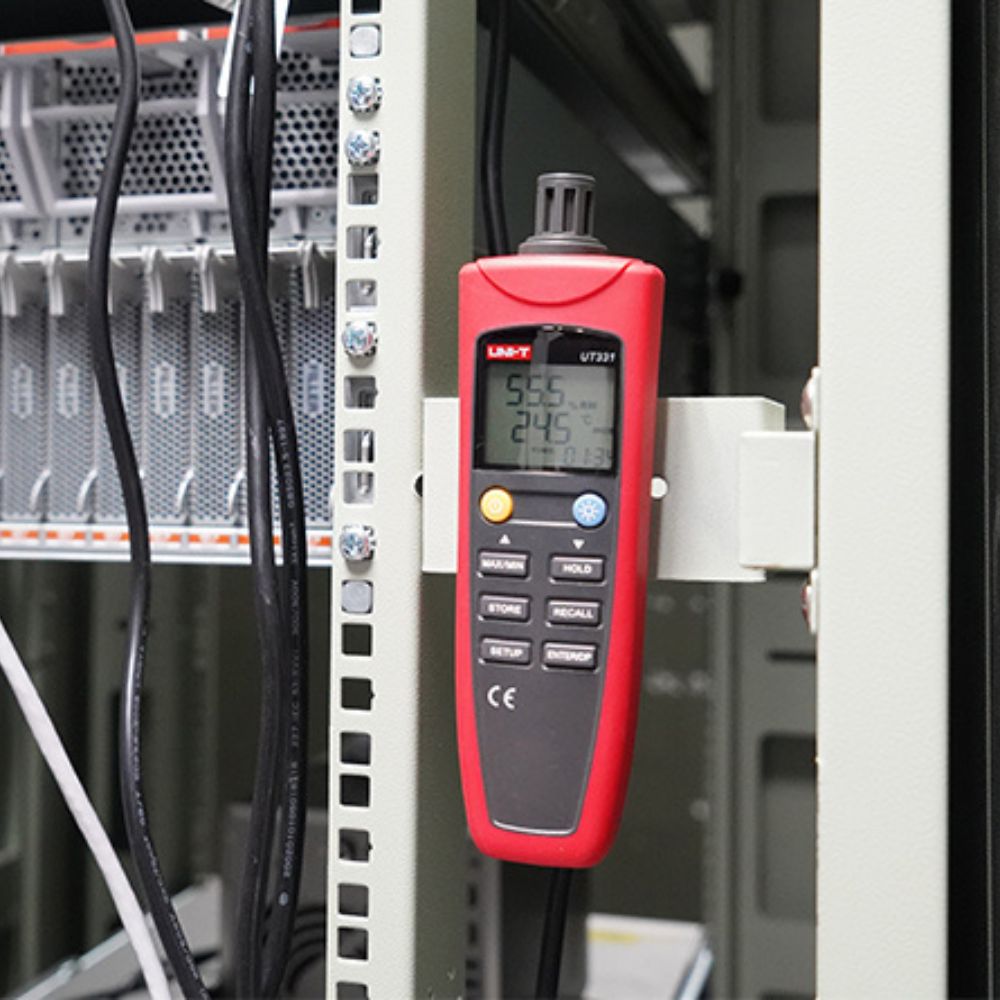 UNI-T UT332+ digital humidity data logger used for server room temperature and humidity monitoring to protect IT infrastructure