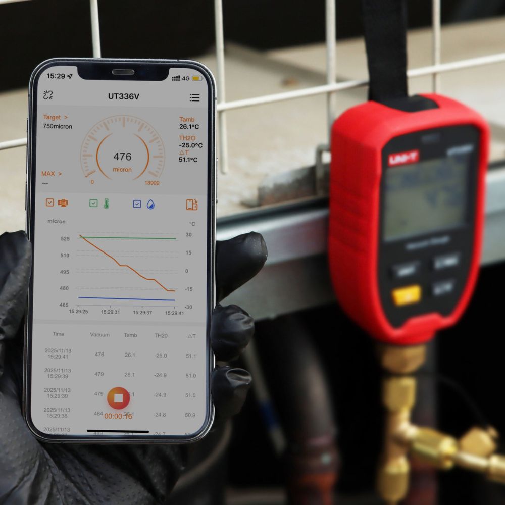 UNI-T UT336V Wireless Vacuum Gauge connected to iENV mobile app during live vacuum testing